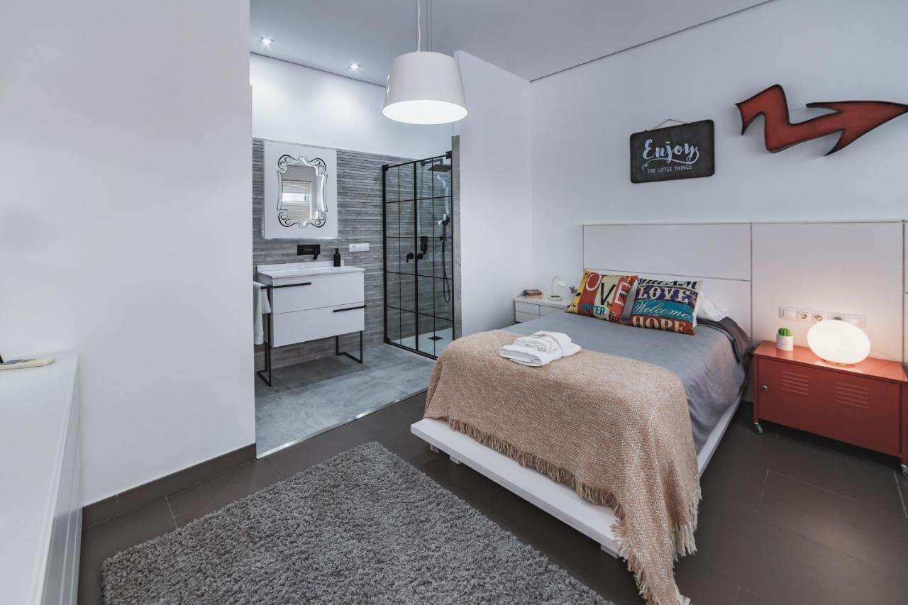 Beach & Urban Attic Аликанте Экстерьер фото